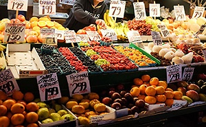 Grocery Stores and Restaurants Taking a Bite Out of Climate Change and Food Waste