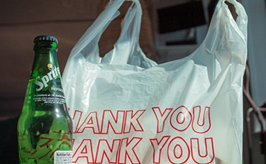 California Bans All Plastic Bags at Grocery Stores | By: Pooja S. Nair